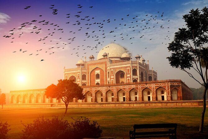 03-Days private luxury Golden Triangle Tour Delhi, Agra, Jaipur - The driver + guide combo is the real difference