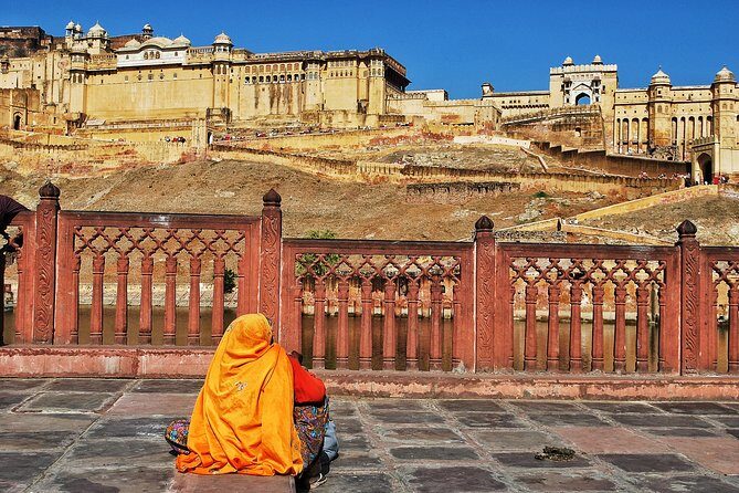 04-Day Private Luxury Golden Triangle Tour to Agra & Jaipur - Day 1 in Delhi: Qutub Minar, Lotus Temple, India Gate, Then Agra