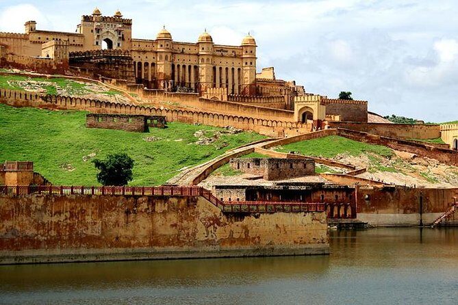 1 Day Agra and 1 Day Jaipur Private Tour from Delhi - Private vehicle, hotel night, and meals: what you’re really getting