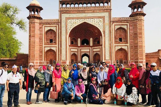 1 Day Delhi and 1 Day Agra Tour from Delhi - Jama Masjid and Chandni Chowk: where time goes best