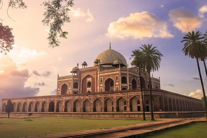 1 Day Delhi and 1 Day Agra Tour From Delhi with Taj Mahal Sunrise - With Hotels - Evening drive to Agra: the night that sets up your sunrise