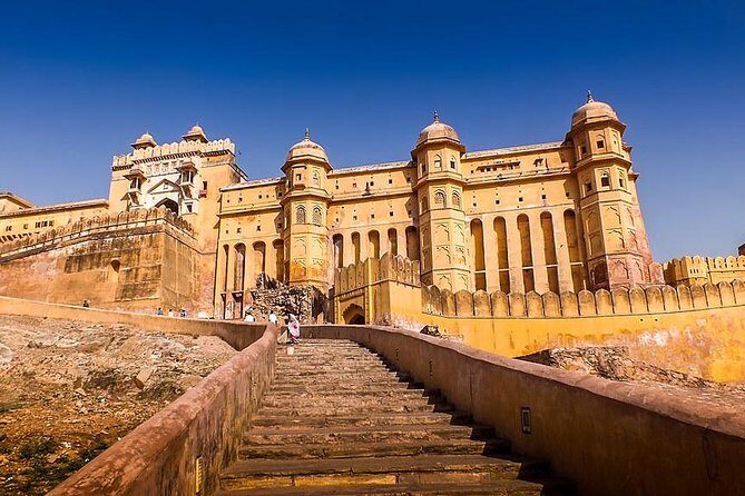 1-Day Private Agra and Jaipur Tour from Delhi - Amber Fort in the afternoon: the big Jaipur anchor