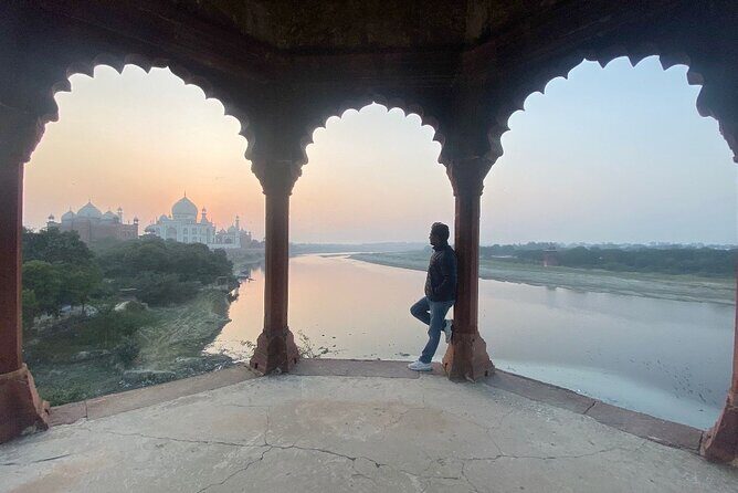 1 Day Taj Mahal Tour With Experienced Guide - A 6:00 AM start to see Agra’s top sites before the day slips away