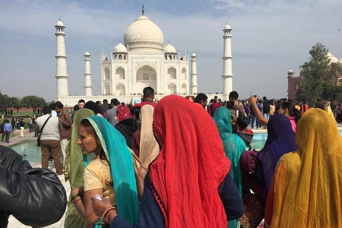 1-Day Trip to Golden Temple,Amritsar from Delhi with Both side Commercial Flight - The 1:00pm Lunch Break: Only Real Flex in the Schedule