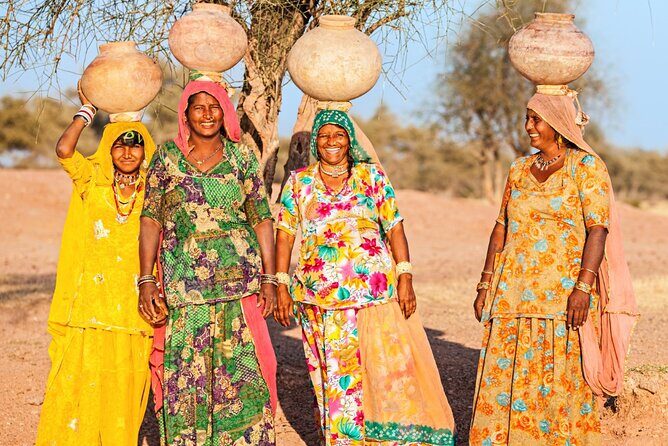 10 Day Colorful Rajasthan Tour with Taj Mahal and Wildlife - Entering Delhi: Old Delhi markets, then Mughal-era icons