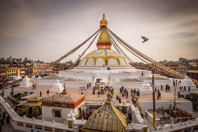 10 - Days Private Golden Triangle Tour with Kathmandu - Agra and the Taj Mahal: battery van convenience and a Friday reality check