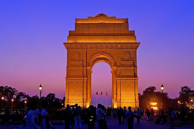 11 days Golden triangle Varanasi with flights from Varanasi Delhi - Agra plus Fatehpur Sikri: desert city contrasts