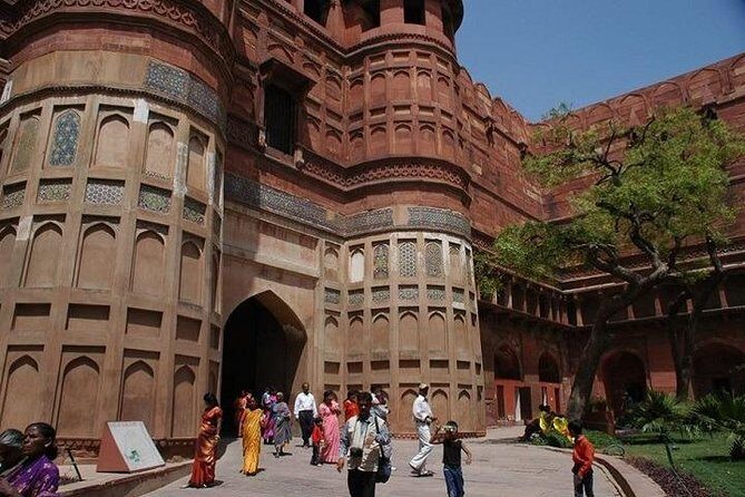 14 Nights 15 Days Exclusive Rajasthan Tour with Taj Mahal - Jaisalmer’s Golden Fort and living havelis