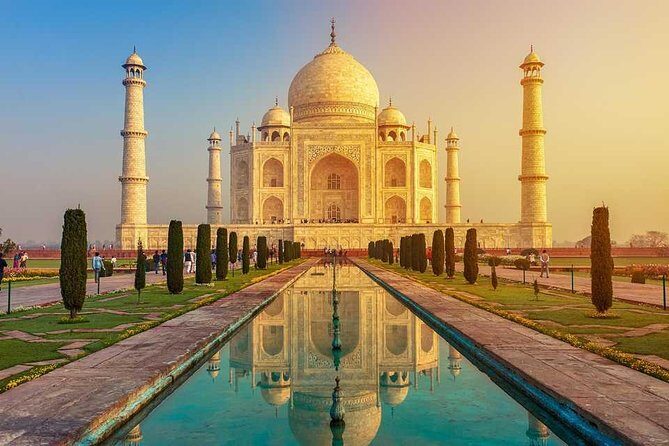 2 Day Agra Overnight Taj Mahal Tour from Delhi - Sikandra stop: a quieter stop with real meaning