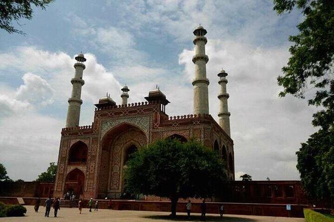 2 Day Agra tour with Cultural show - Day 1: Taj Mahal, Agra Fort energy, and a night of Mughal storytelling