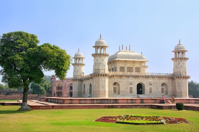 2 Day Golden Triangle Tour to Agra and Jaipur - Day 1 in Agra: Taj Mahal first, then Agra Fort