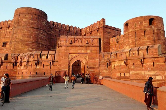 2 Day Private Luxury Golden Triangle Tour to Agra and Jaipur From New Delhi - Agra Fort and the “real Mughal city” feeling