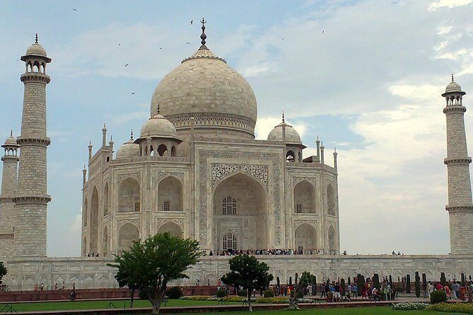 2-Day Private Tour of Agra incl Taj Mahal, Fatehpur Sikri & Agra Fort from Delhi - Why this 2-day Agra format works (and where it feels rushed)