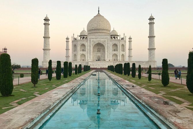 2-Day Private Tour of Agra incl Taj Mahal, Fatehpur Sikri & Agra Fort from Delhi - Agra Fort’s red-stone power: what you gain with a guide