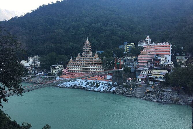 2 Day Rishikesh and Haridwar Tour Package From Delhi - Day 1 in Rishikesh: bridges, Beatles history, and two riverfront rituals