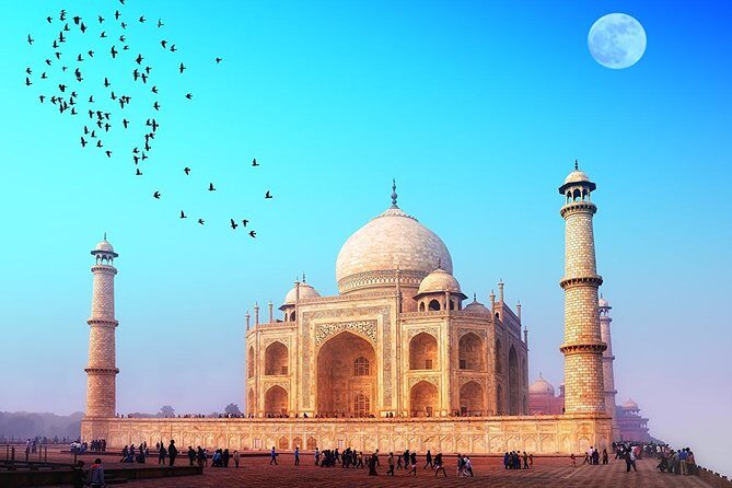 2 Days Agra tour with Taj Mahal Sunrise from Delhi by Car - with Hotels - Hotel night in Agra with breakfast: what you get and how to choose your comfort