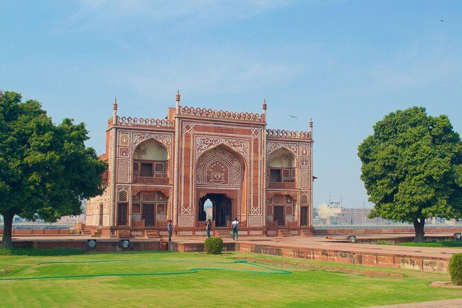 2 Days Delhi Agra and Fatehpur Sikri Tour By Private Car - Price and value: what $108.02 really buys you