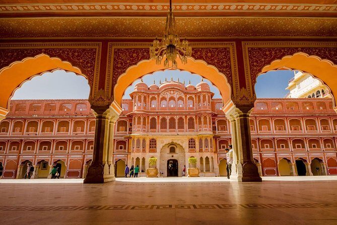 2 Days: Guided Jaipur Tour With Hotel, Lunch & Entry Fee - A two-day Jaipur plan that actually covers the classics