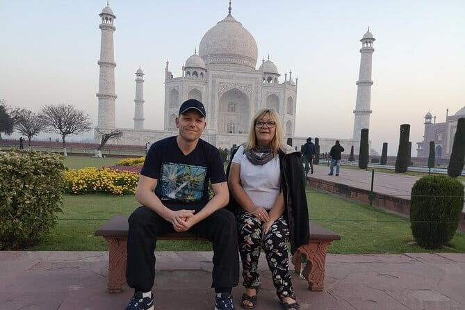 2-Days Private Luxury Golden Triangle Tour Agra Jaipur New Delhi - Day 2 Jaipur classics: stepwell, Jal Mahal photos, City Palace, Jantar Mantar, Hawa Mahal