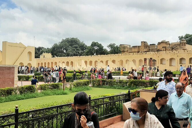 2 Days Private tour of Jaipur with Amber Fort and City Palace - Day 2: City Palace, Jantar Mantar, Hawa Mahal, and Albert Hall Museum