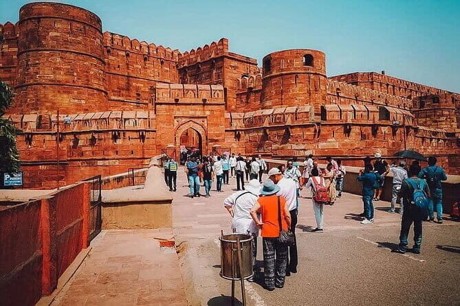 2 Days Taj Mahal Tour and Agra Tour by Car from Delhi - Driving Delhi to Agra by private car: faster than it sounds