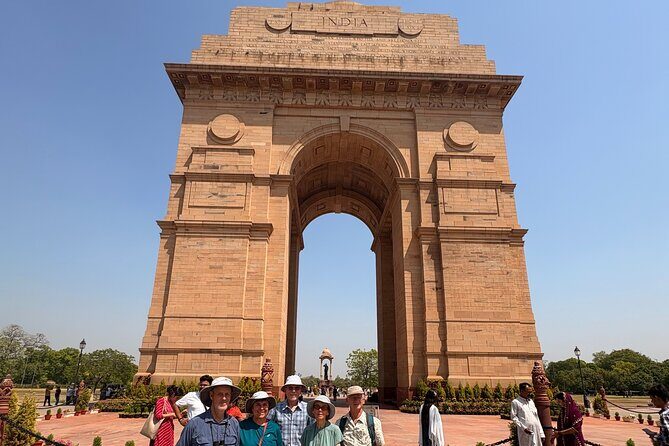 2 days Tour - Delhi Local and Sunrise Agra ( Tajmahal Tour ) - Raj Ghat, India Gate, and the New Delhi axis