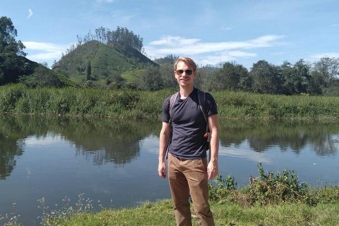 2 Nights Misty Munnar Sightseeing (Private Tour with Car) - Iris Holidays - What you’re paying for: included hotel, transport, breakfasts, and which tickets cost extra