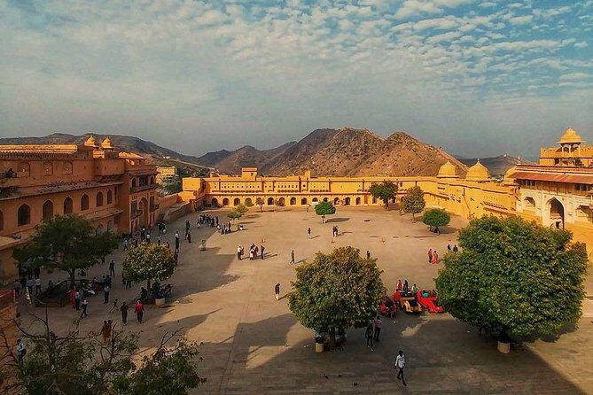 3 Day Private Golden Triangle Tour: Delhi, Agra, and Jaipur - Crossing to Agra: the expressway drive and how it affects your day