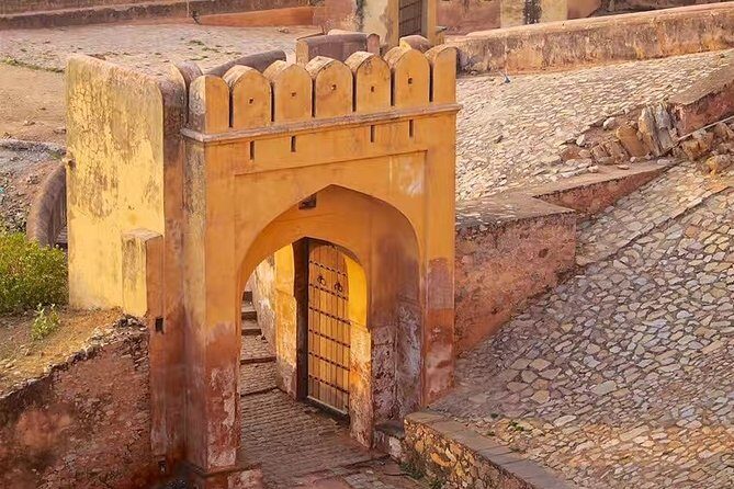 3 - Day Private Golden Triangle Tour : Delhi, Agra,and Jaipur - Day 2: sunrise Taj Mahal, Agra Fort, and Chand Baori before Jaipur