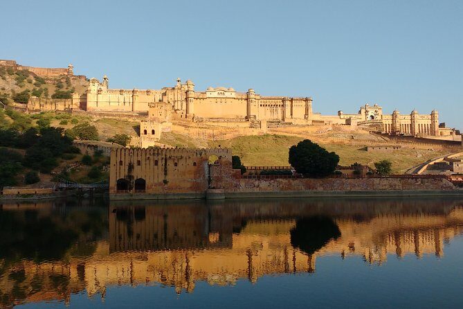 3-Day Private Tour of Jaipur from Delhi: City Palace, Jantar Mantar and Amber Fort - UNESCO science stop: Jantar Mantar and how to look like a pro