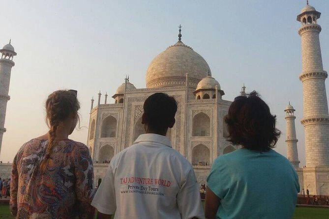 3 Days / 2 Nights Private Golden Triangle Tour With Hotel Accommodation - Day 2 Agra: Taj Mahal at the best time, Agra Fort, and a handicrafts stop