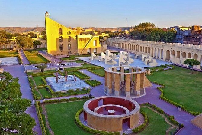 3-Days Agra Jaipur Tour by cab from Delhi - Price and logistics: what $211 buys (and what it doesn’t)