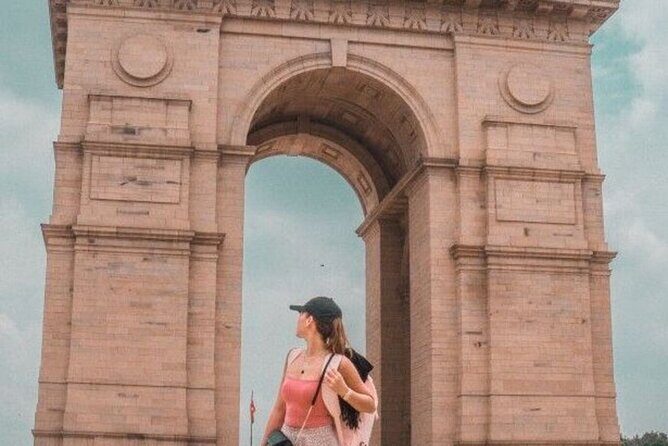 3 Days Golden Triangle Tour with superior Hotels and Transport - Day 1 in Delhi: Tombs, mosques, monuments, then the Lotus Temple reset