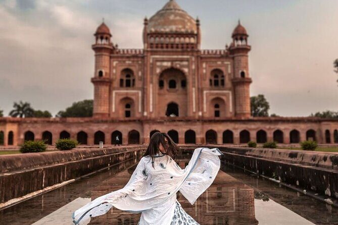 3 Days Golden Triangle Tour with superior Hotels and Transport - Day 2 in Jaipur: Fort drama, royal museums, and an observatory that’s more than math