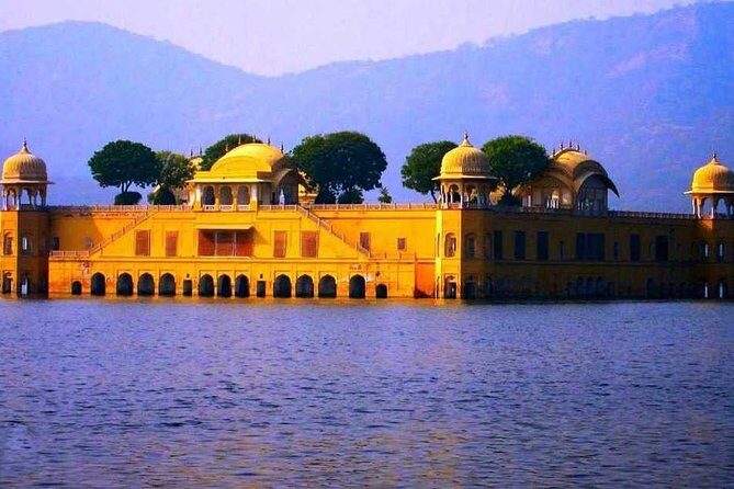 3-Days Luxury Golden Triangle Tour from Delhi includes,Hotel,Guide and A-C Car - Who should book this Golden Triangle and who should skip it
