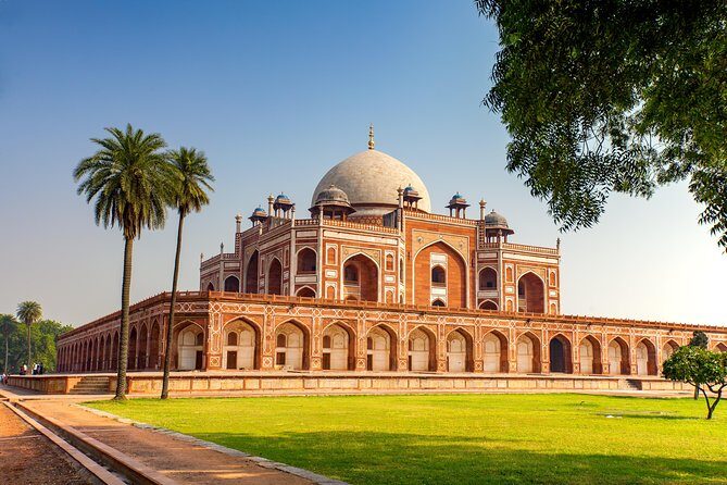 3-Days Private Golden Triangle Tour: Delhi, Agra & Jaipur by Car - The guide names you’ll want to hope for: photo spots, crowd control, and comfort
