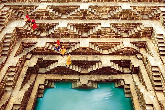 3 Days: Private Guided Tour Of Jaipur & Agra With Drop At Delhi - What’s actually included: hotels, breakfasts, guides, and a real meal