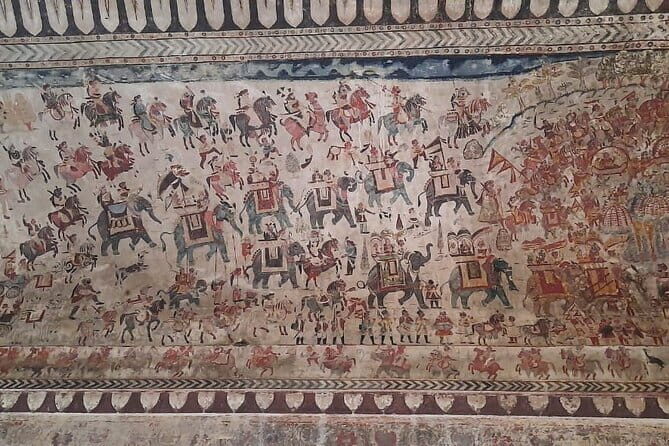 3 Days Private Khajuraho Historical Tour with Breakfast - Day 1: flight to Khajuraho and a low-stress hotel landing
