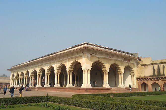 3-Days Private Luxury Golden Triangle Tour (Delhi, Agra & Jaipur) - Day 1 in Delhi: Old Delhi spices, Mughal power, and UNESCO Qutb Minar