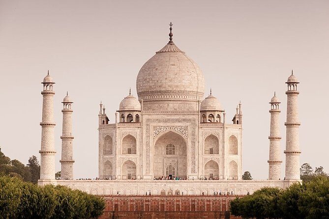 3 Days Private Luxury Golden Triangle Tour from Delhi - Day 1 in Delhi: Old Delhi energy, Mughal monuments, and a calm finish