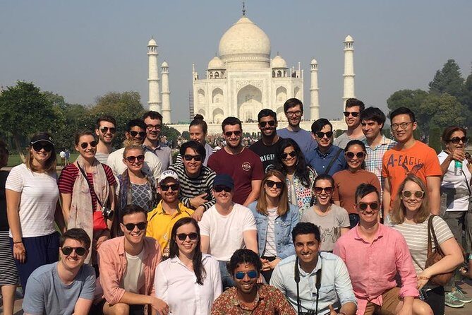 3-Days Private Luxury Golden Triangle Tour to Agra and Jaipur From New Delhi - Day 1 in Delhi: from Qutub Minar to Old Delhi’s big mosques