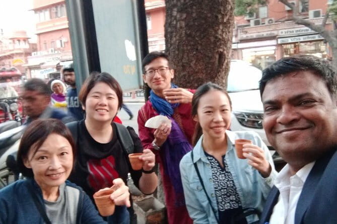 3 Hours Walking Tour In World Heritage Jaipur City - Johari Bazaar Energy and the Craft-to-Glass Connection
