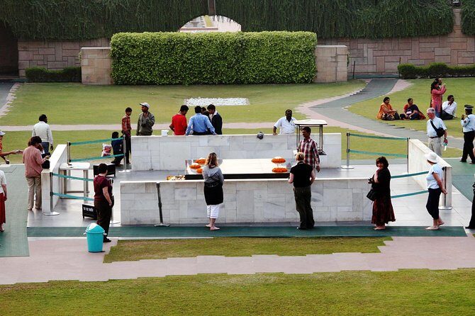 4-Day Private Golden Triangle Tour: Delhi, Agra and Jaipur from Delhi - Transportation and guides: why this feels easier than DIY