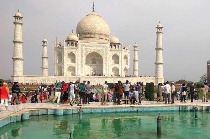 4 days Golden Triangle tour of Delhi, Taj Mahal in Agra & Jaipur with Guide - Arrival day in Delhi: Qutub Minar, the Iron Pillar, and Mughal power