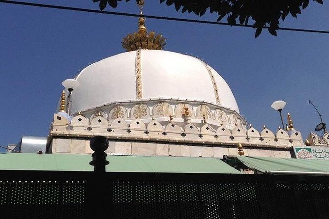 4 Days Golden Triangle with Ajmer Sharif By Car from Delhi - Day 2: Taj Mahal in the morning, Agra Fort, then onward to Jaipur