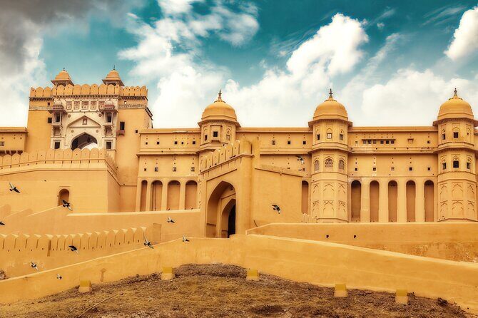 4 Days Guided Jaipur, Ranthambore Tigers & Udaipur Tour With Safari & Hotels - A Practical 4-Day Route Through Jaipur, Ranthambore, and Udaipur