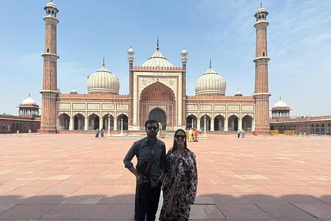 4 Days Luxury Golden Triangle Tour to Agra and Jaipur From Delhi - Delhi Highlights: Qutub Minar, Lotus Temple, India Gate, and Jama Masjid