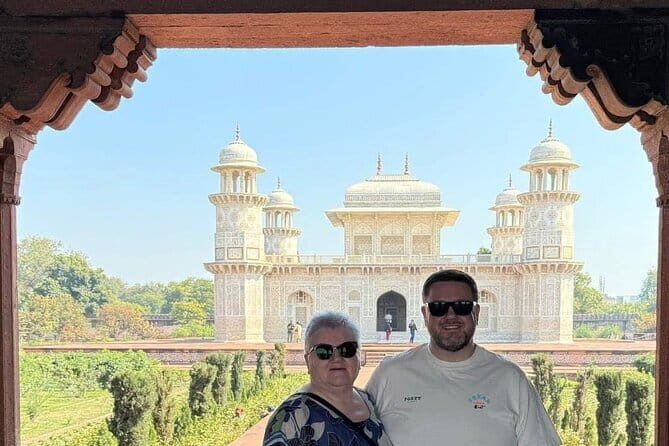 4 Days Luxury Golden Triangle Tour to Agra and Jaipur From Delhi - Who should book this luxury Golden Triangle plan?