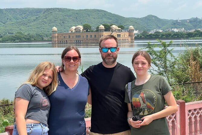 4 Days Luxury Golden Triangle Tour to Agra and Jaipur From Delhi - Agra: sunrise Taj Mahal plus Agra Fort and Baby Taj