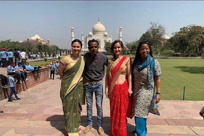 4-Days Private Luxury Golden Triangle Tour Agra Jaipur New Delhi - Day 1 in Delhi: Qutub Minar to Chandni Chowk Without the Random Chaos